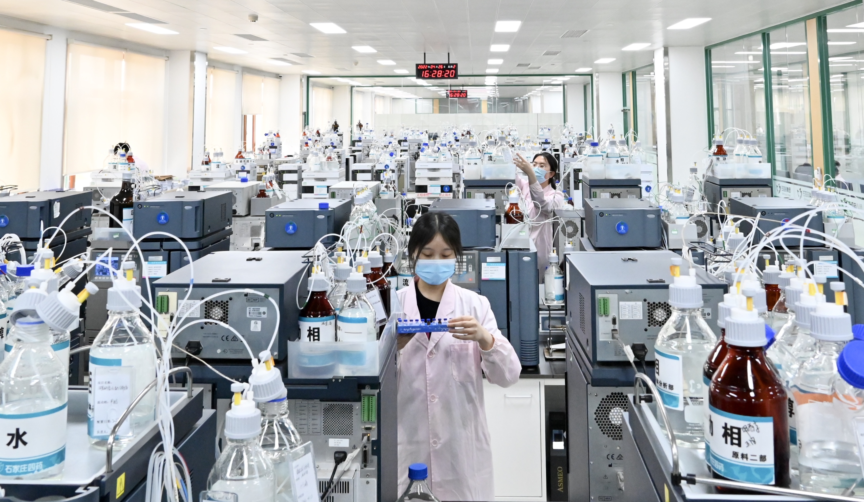 贝博手机在线登陆入口直立式聚丙烯输液袋包装盐酸莫西沙星氯化钠注射液获批